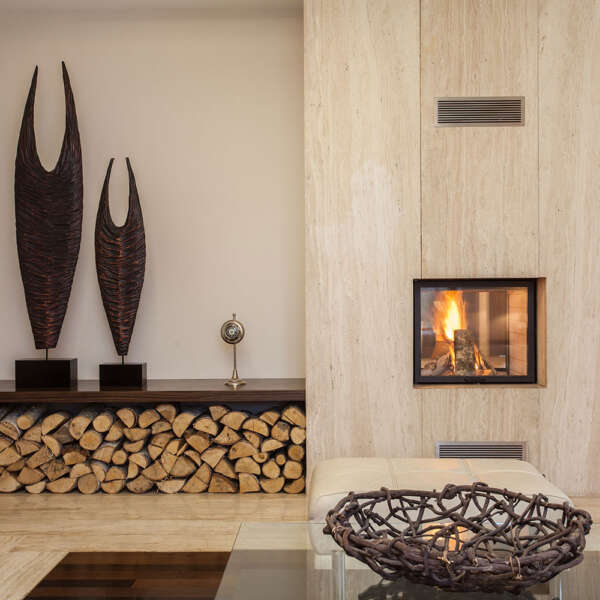 Wood effect wallpaper